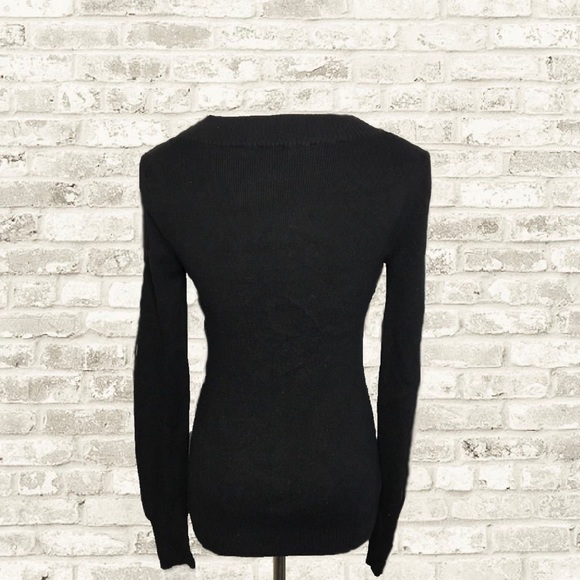 🆕 EXPRESS Black Deep V-Neck Sweater - Picture 3 of 3